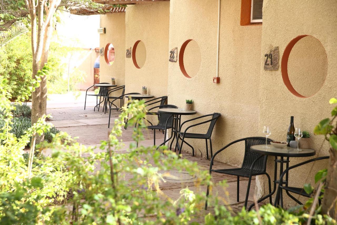 Eilot Kibbutz Country Lodging Eilat Exterior photo